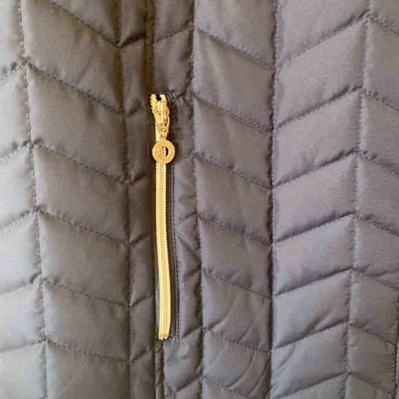 Andrew Marc Puffer Vest - Picture 4 of 4